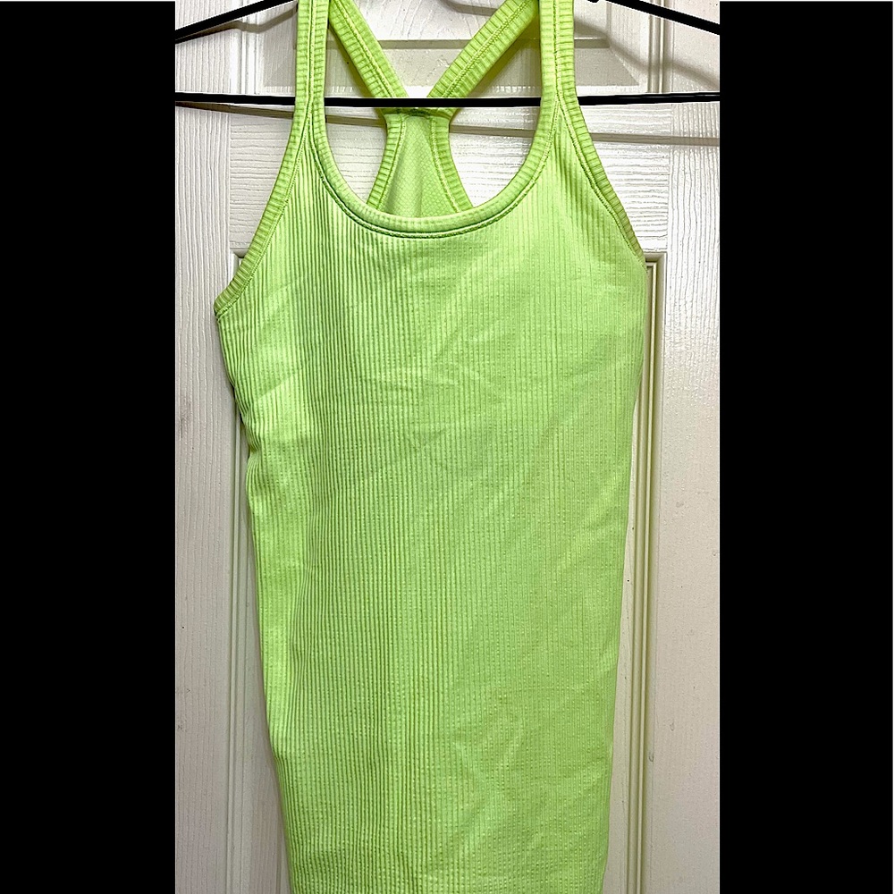 LULULEMON “Bright Stunning” LEMON LIME Ribbed Razorback TOP (Bra Inserts)